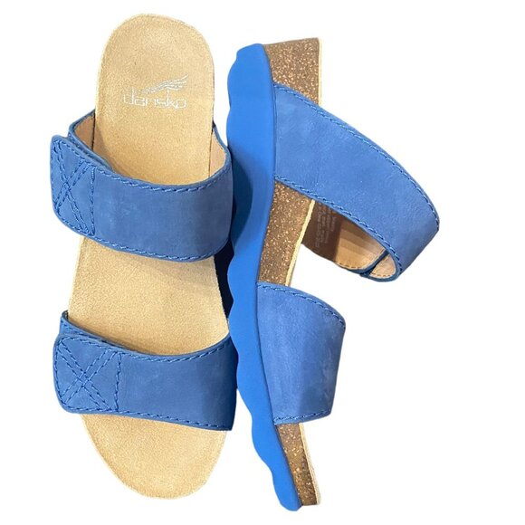 Dansko New Women's Maddy Wedge Sandal Nubuck Blue size 38 - Picture 4 of 12